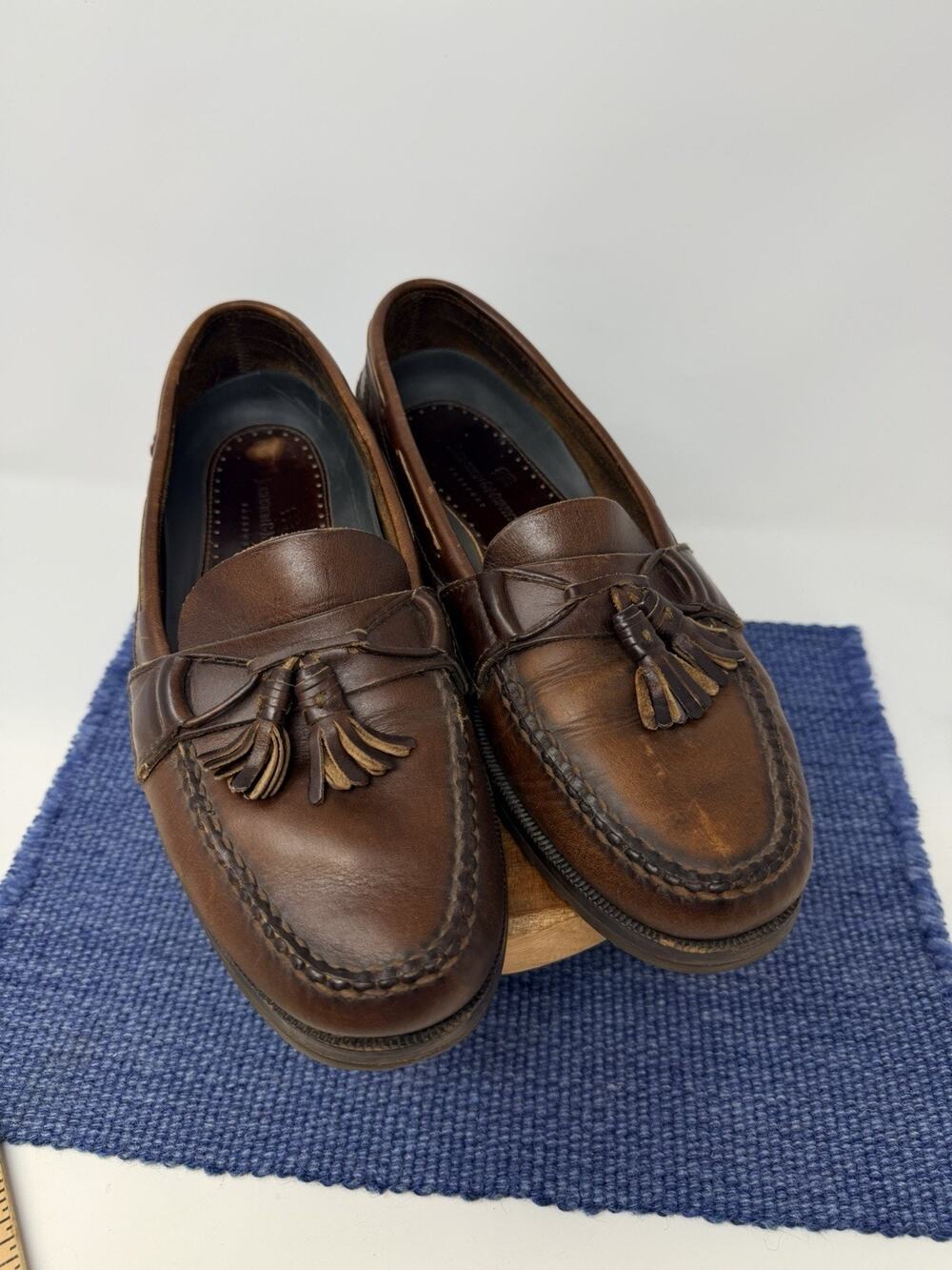 G.H. Bass Men's Size 11.5 D Brown Leather Slip On Tassel Loafers Dress Shoes
